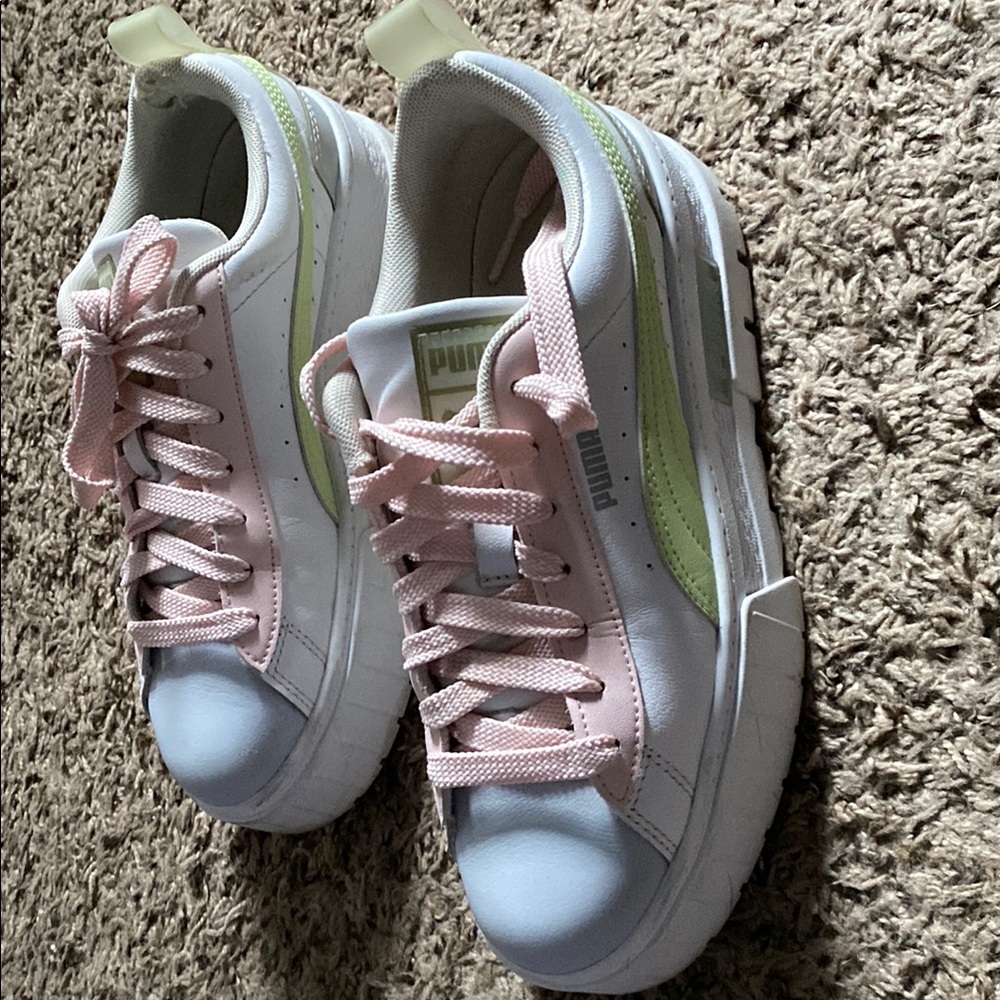 Puma White and Pink Sneakers with Green Accent